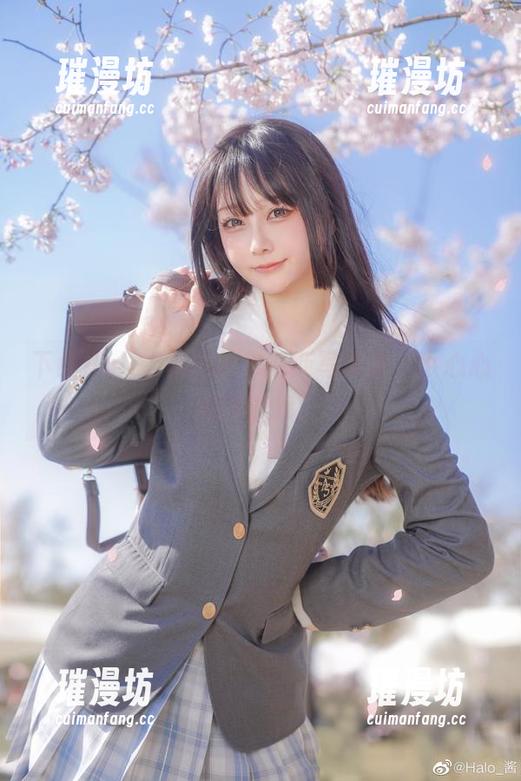 Halo_酱 下载Halo_酱的帕尔修斯写真集,小心心跳不止哦!