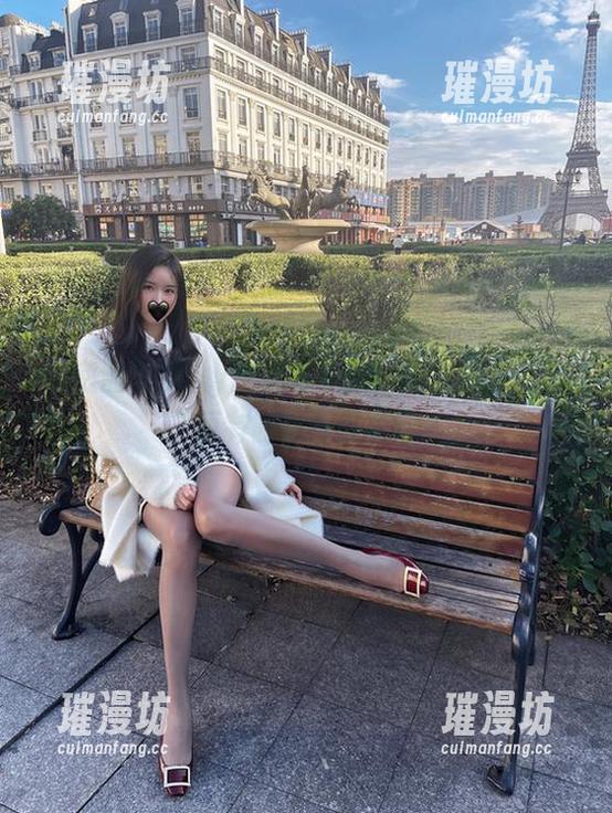 July芝岚 微密圈 - July芝岚与蕾丝的秘密图集:美丽有时候就很危险