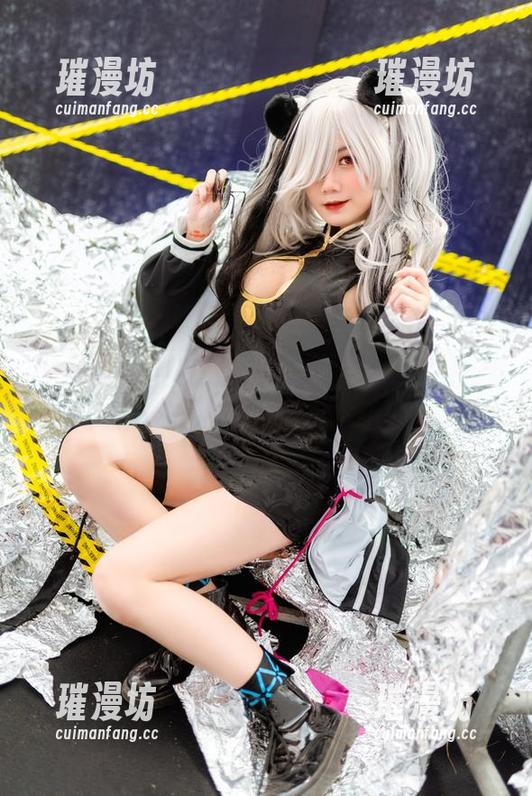 从白大褂到写真，PoppaChan护士作品的神奇转变！