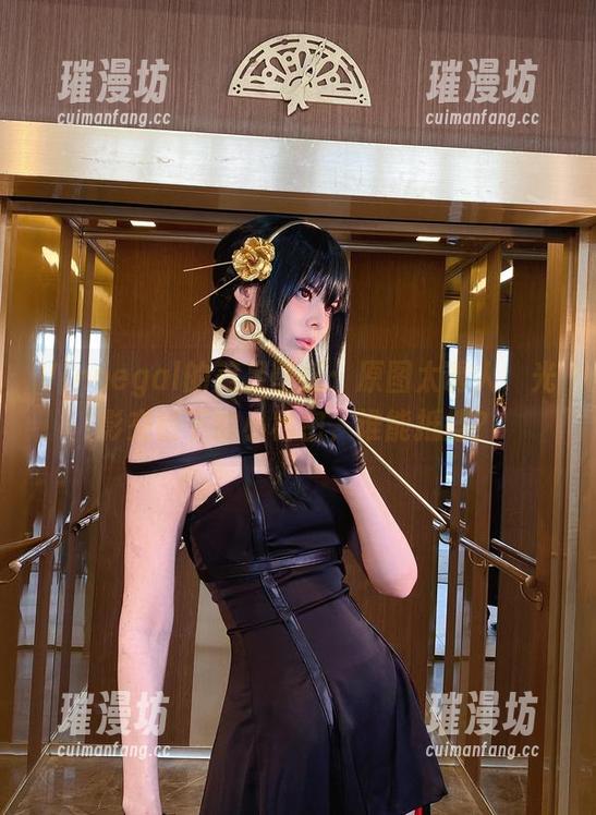 Vinnegal的美足壁纸：原图太诱人，光影交错下的小秘密，谁能抵挡？