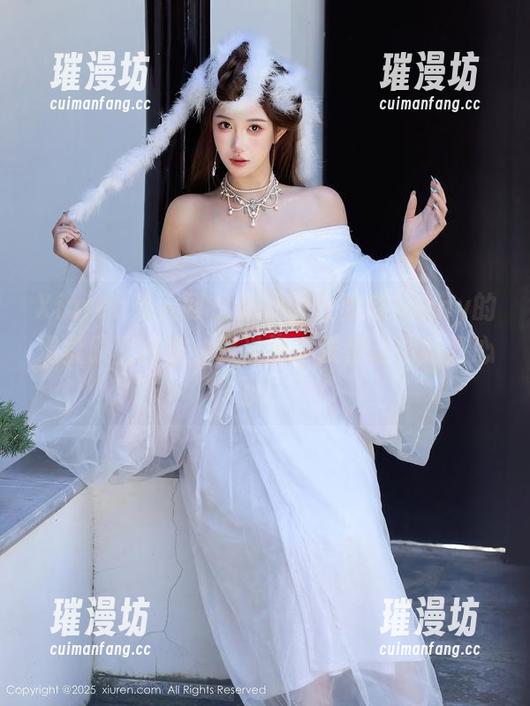 Xiuren秀人网 - 来吧，任莹樱Jenny的温柔原图合集，保准每一张都让你脸红心跳！