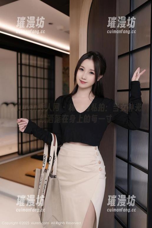 Xiuren秀人网-林月月 Xiuren秀人网 - 林月月私拍:当女神光线洒落在身上的每一寸