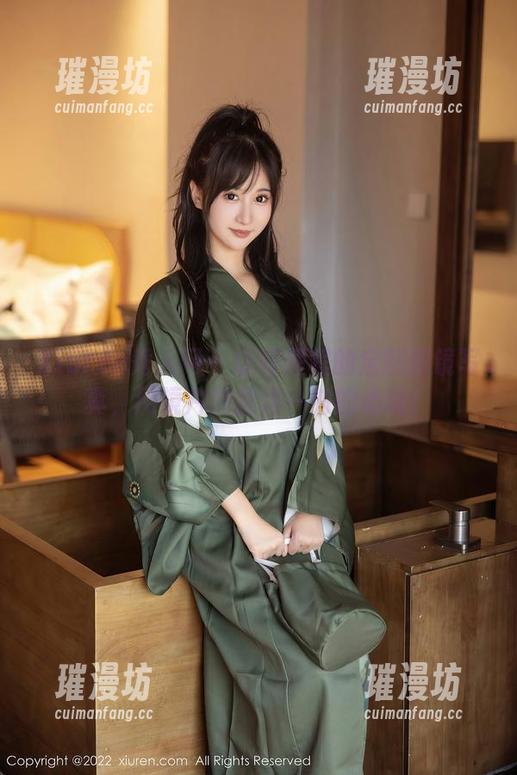 Xiuren秀人网-程程程 Xiuren秀人网 - 让程程程的定制眼镜写真,用镜片捕捉这一刻的心动!