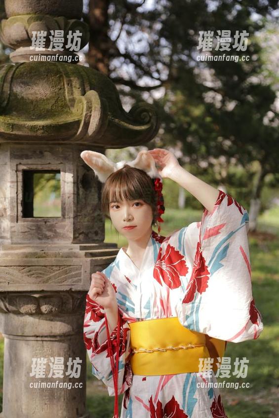 fushii_海堂的制服写真，高清效果让人不自觉地多看几眼！