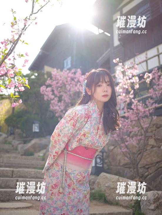 爱上那一瞬间——wuyo(우요)少女的图片，原图好像在跳舞