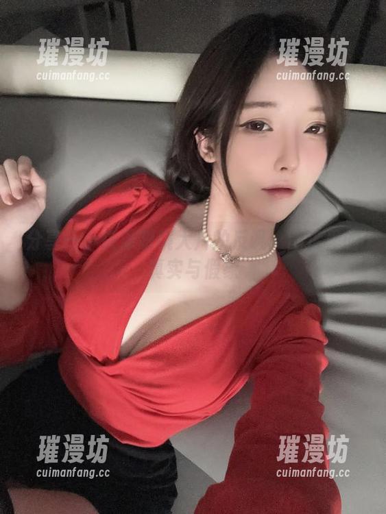 一小央泽 分享一小央泽眼镜大片的反讽:图库里的真实与假象