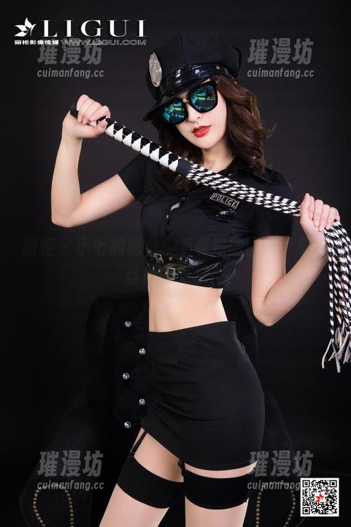 丽柜 - 小七的秘密：下载她的图片，感受丝般的呵护！