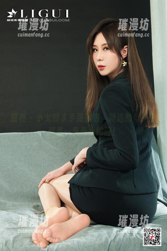 丽柜 - 小戈的水手服图包，精选的每一张都是一首青春的诗！
