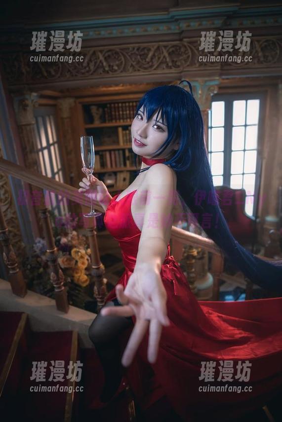 初音酱的美图让人眼前一亮，伊喵君_Nya的写真之旅真是妙不可言！