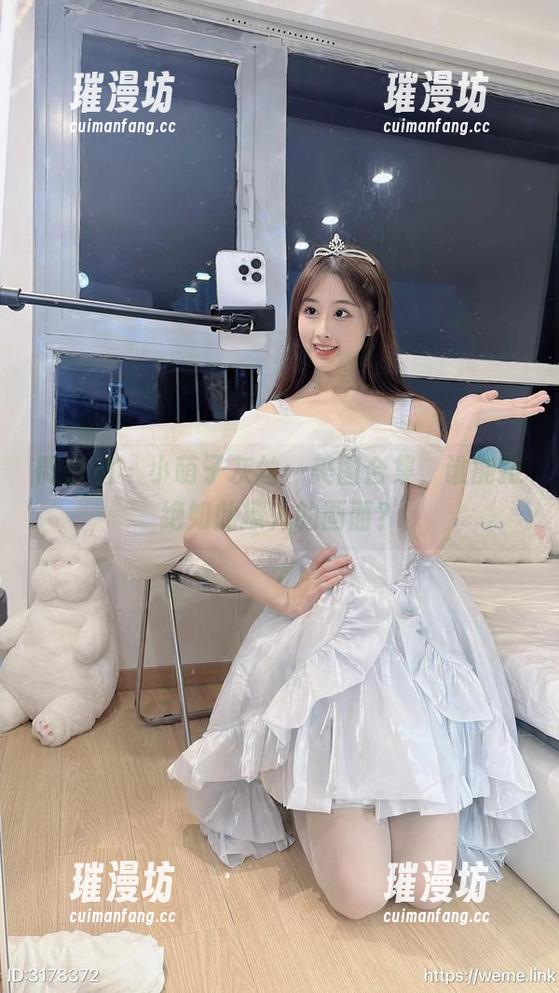 微密圈 - 小萌子灰丝：美图合集，谁能拒绝如此撩人的画面？