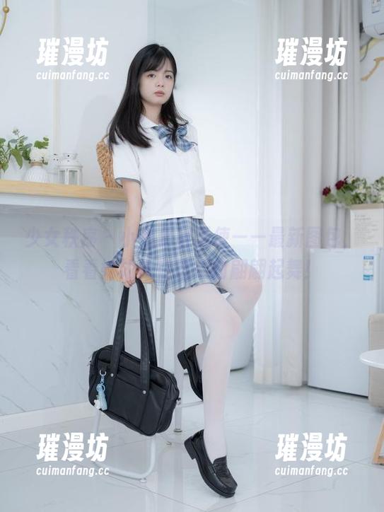 少女秩序 - 小鱼化身天使——最新图包，看看她如何在镜头前翩翩起舞！