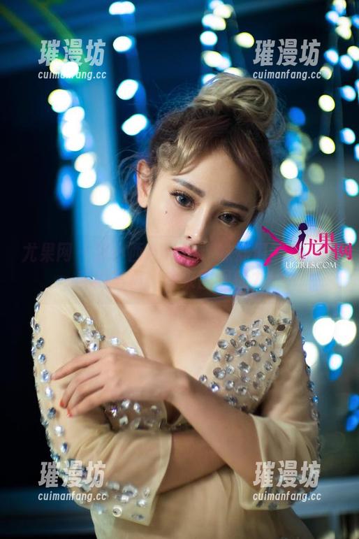 尤果网-张小西Ann 尤果网 - 张小西Ann说:妹妹们都来下载我的写真,快来围观魅力!
