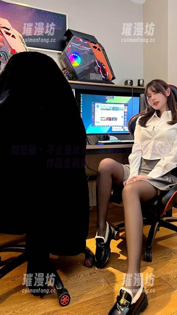 微密圈 - 不止是泳衣！就是阿朱啊的高清作品里藏着多少故事？