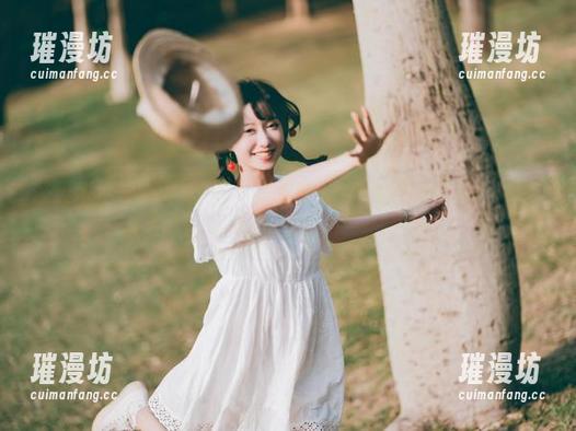 潜入木棉棉OwO的写真集：斯卡哈cos让你眼前一亮，快来下载！