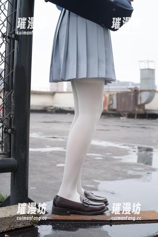 森萝财团-小奶糕Milky 森萝财团 - 居家小奶糕Milky写真分享:就问,这样的舒适感你羡慕不羡慕?