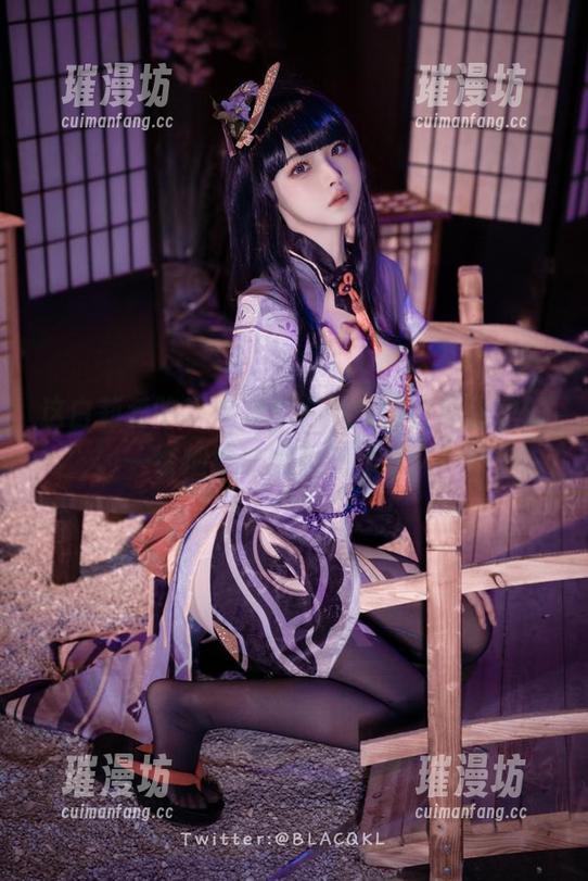 这白莉爱吃巧克力的古风汉服，原图里的一缕烟纱让我想沉醉好久！