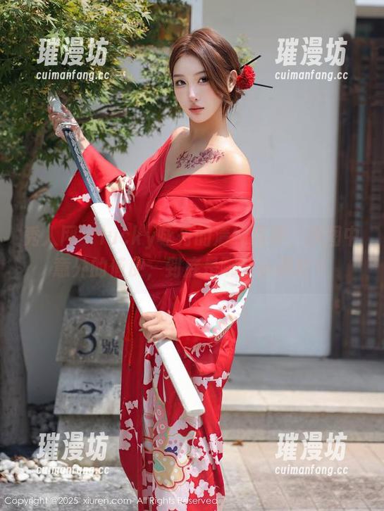 秀人网 - lucky咏丹的清纯写真，原图中意外的俏皮，到底是哪个小调皮？