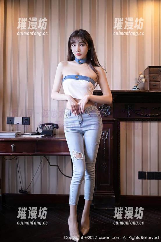 秀人网 - 这也太可了！米妮大萌萌的写真套装，快来看看小可爱是怎么穿搭的！