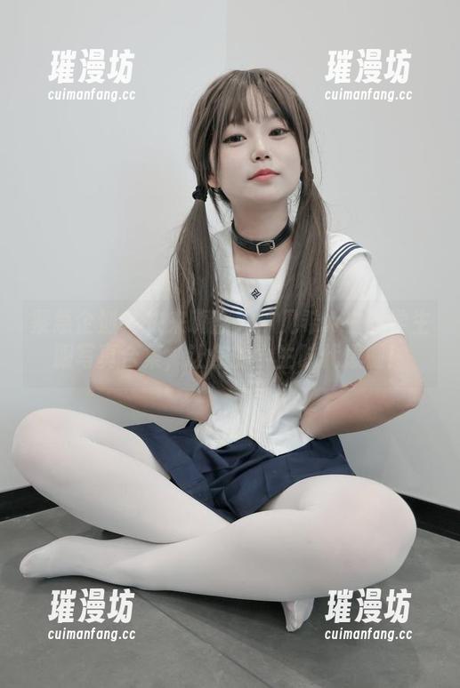 紧急企划-见希w 紧急企划 - 快来嗨翻天!见希w白丝学生服写真合集,让你的学生时代爆棚!