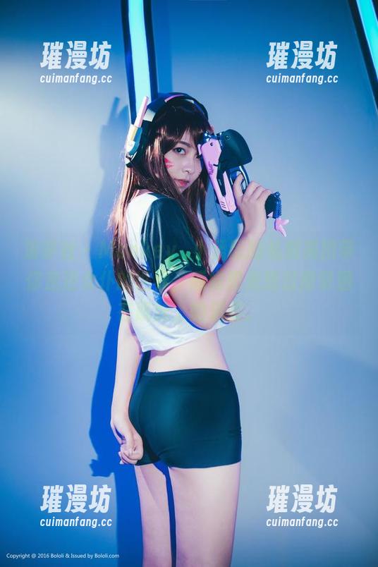 菠萝社-Monkey_小潘鼠 菠萝社 - Monkey_小潘鼠的私房美图带你走进女仆的世界,感觉阳光透过窗帘洒在肌肤上的温柔。