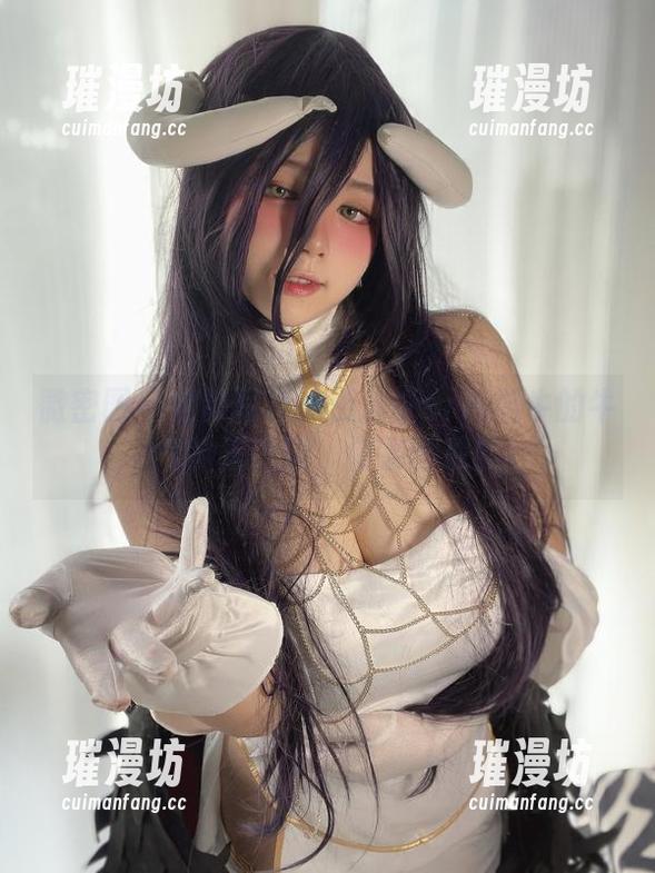 葱油饼er 微密圈 - 定制写真:葱油饼er和奶牛的牛气冲天之旅,快来围观!