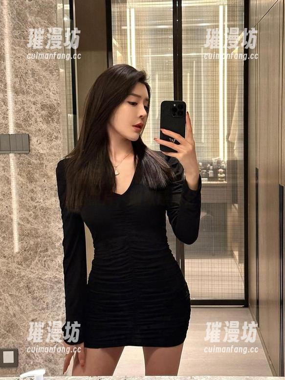 微密圈 - 金希儿在浴缸里的精彩瞬间：高清照片，幽默感满分！
