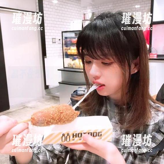 忍不住想说，闪月半的夏季制服写真，居然是免费的！