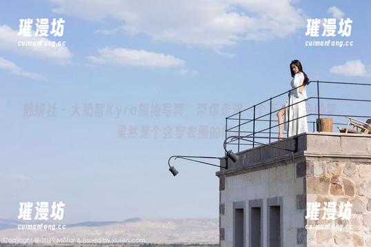 魅妍社-大奶昔Kyra 魅妍社 - 大奶昔Kyra旗袍写真,带你走进一个五光十色的梦,果然是个会穿衣服的博主。